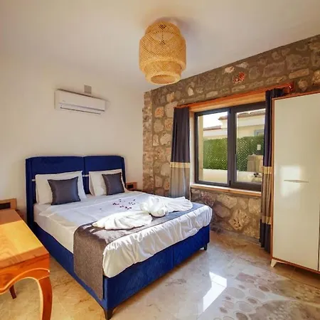 Diamond Villa