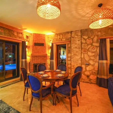 Diamond Villa
