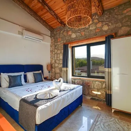Diamond Villa