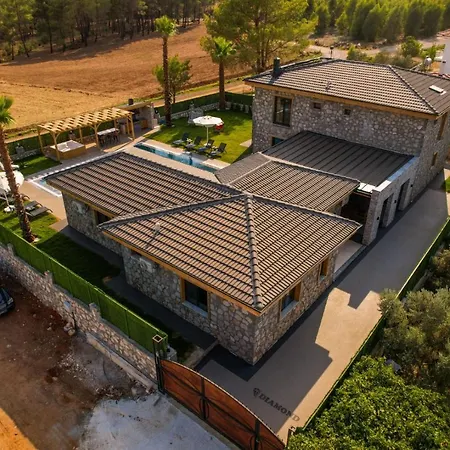 Diamond Villa *
