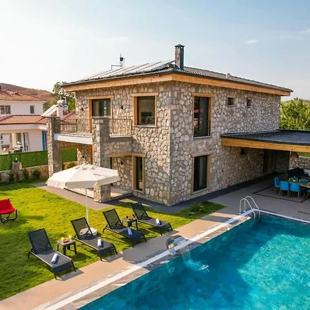 Diamond Villa