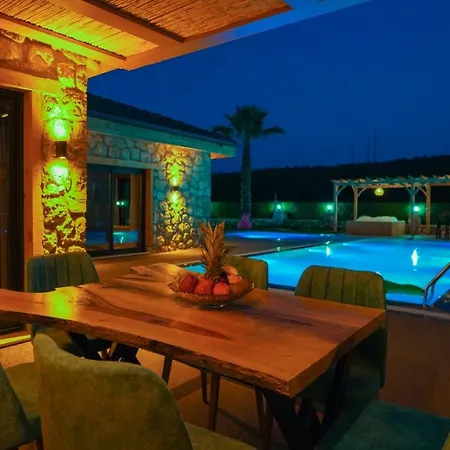 Diamond Villa